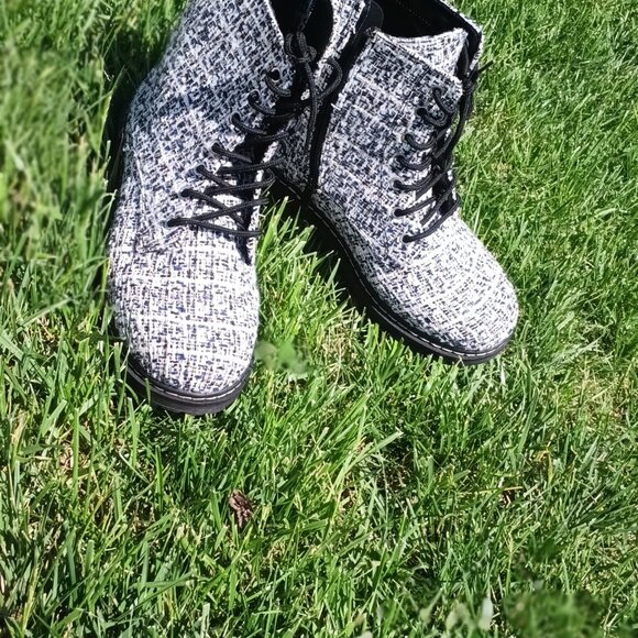 Torrid Multicolored Combat Boots Size 13 - Picture 3 of 4